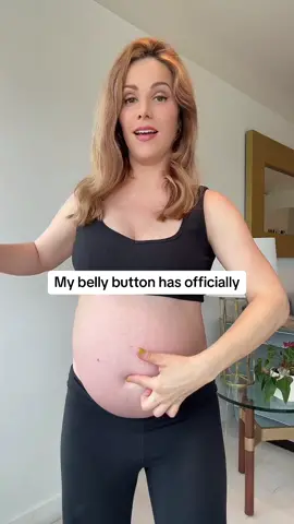 The belly button is officially out!!! #thirdtrimesterbelike #bellybuton #babybump #pregnantbellybump 