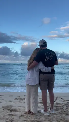 Happy anniversary to my baby daddy 💙 #babymoon #pregnanttiktok #pregnancytiktok 