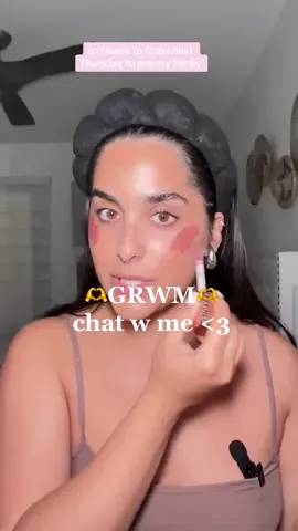 Hiiii hows everyone #grwm #grwmroutine #grwmmakeup #arreglateconmigo #grwmforschool #fyp 
