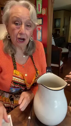 Y’all Sweet tea. While  making tea to go with the rest of our lunch today, I thought of a time when our neighbors asked our family to come eat supper with them. #brendagantt #cooking #EasyRecipe #fyp #parati