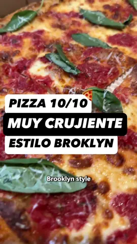 Mi pizza fav de USA actualmente 🤤🔥 #food #comida #pizza #pizzalover #pizzausa #pizzas #probandocomida #probandoproductos #comiendo #comiendopizza 