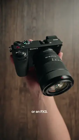 Hello Sony A6700 😍 @Sony’s brand new A6700 APS-C Sensor Camera has: - 26.0MP, NEW AI Processor & Fast Autofocus, 4K 10-bit 4:2:2 at 120fps, all new vari-angle LCD touchscreen, and this NEW ECM-M1 Mic has 8 different high quality recording modes 🔥 #sony #camera #sonya6700 #filmmaking #photography #filmtips #filmhacks #fypシ 
