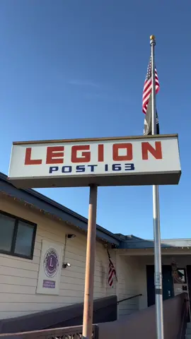 I love this bar 🍻 #fyp #Vlog #cometoworkwithme #americanlegion #bartenderlife #restaurantlife #fridayharbor #sanjuanisland 