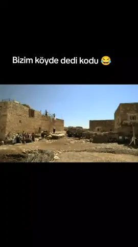bizim köyde dedi kodu 😂 #keşfet #kesfetteyiz #tinne #aylavyu #komikreplikler #komikreplikler 