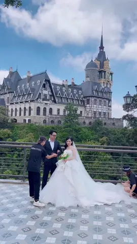 Tag ngay người ấy mà bạn muốn thực hiện bộ ảnh như này vào đây ngay nhé 🥰#pionastudio #cachchuphinh #taodangchuphinh #damcuoi #chupanhcuoi #codauxinh #reviewdiadiemchupcuoidep 