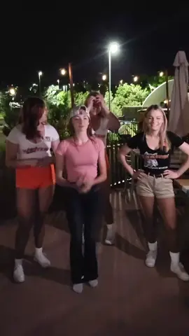 #hooters #boomchickaboom #uca #foryou #tiktok #cheer #trending #Love #foryoupage @Zienna.Ayelle 