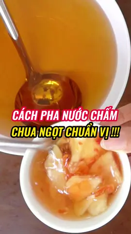Bạn đẫ biết pha nước chấm chua ngọt chuẩn vị chưa? Hãy làm theo công thức của mình nhé!#banhtombaloc #xuhuongtiktok #doanvat   #anngoncungtiktok #43danang #banhtomhanoi
