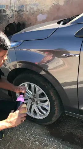 Brilho, repelencia e proteção! V-80 da VONNIX #polimentoautomotivo #esteticaautomotiva #lavajato #limpezaautomotiva #carwash #nomel #polimento 