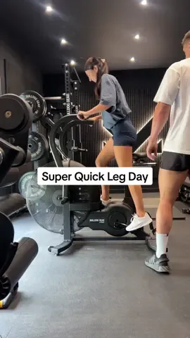 My go to quick leg session for when I have limited time (or Matt is hogging the squat rack for most of the session 😂)   Squats: 4x8 reps  Leg press: 4x10 reps Leg curls: 4x12 reps Leg extensions: 4x12 reps Assault bike: 🤢  #legdayworkout #legday #workoutmotivation #workout #fyp #FitTok #mumworkout @Morsia Energy @MattDoesFitness 