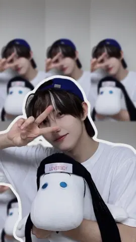 haloo dah lama gk up video wkwk #fyp #fypシ #huangrenjun #nctdream #nct #xyzcba #fyoupage #masukberanda #brokenmelodies #trending #trend #newtrend 