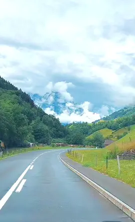 Beautiful Switzerland Landscape #switzerland #swissalp #landscape #nature #naturlover #myswitzerland #drive #beautifuldestinations #🇨🇭#💚 #🇨🇭#💙