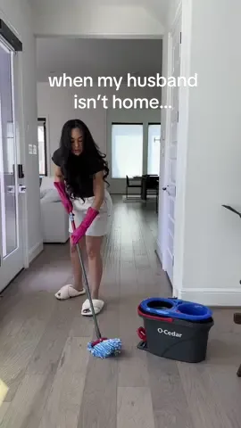 and he will never know… reaction at the end 😂 @O-Cedar #OCedar #OCedarClean #OCedarPartner #OCedarPACS  