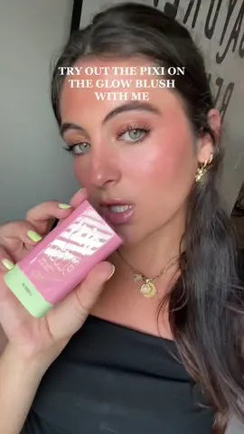 IM OBSESSED. new holy grail blush. ITS LINKED^ #blush #blushmust #glowymakeup #pixiontheglowblush #pinkblush #creamblush #piximakeup 