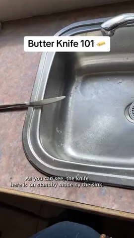Butter knife on standby mode 🧈 Only in Ireland 🤣🇮🇪 📸 @Diarmuid Moloney  #onlyinireland #toast #butterknifehack #todayfm #ireland #irish #irishhumour #irishcomedy 