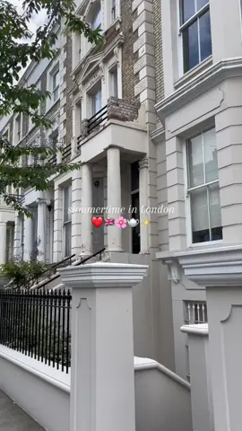 Take me back to london ❤️🇬🇧🫖✨ #londontiktok #londonhotspots #londontraveldiaries #londontravelguide #londonaesthetic 
