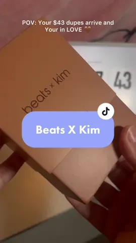 Literally in Love!! I have been using these all morning. Sound quality is loud and very clear! Would be perfect for working out or everyday use. Link in bio to shop🤎 #fyp #beatsbykim #boujeeonabudget #fencefinds 