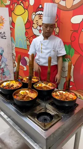 This street food looks amazing!