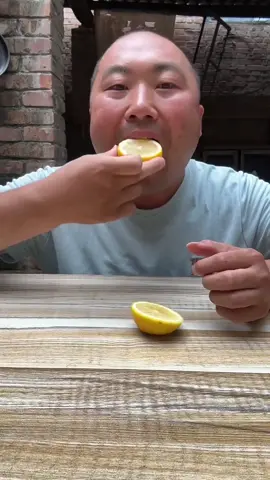 #food #foodtiktok #foodvideo #foodasmr #asmr #mukbang #mukbangvideo #diliciousfood #chinesefood #fyp #trending 