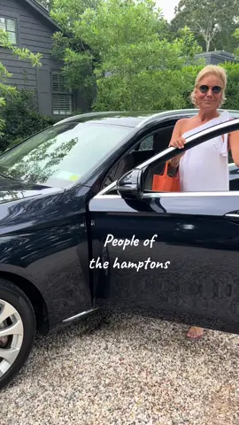 The 🐐 Dwyer Derig from #easthampton Let me know if you want to see her house tour or more friends ! #peopleofthehamptons #hamptonsstyle #hamptonssummer #hermes #rolex #vintagejewelry #timelessfashion #oliverpeoples 