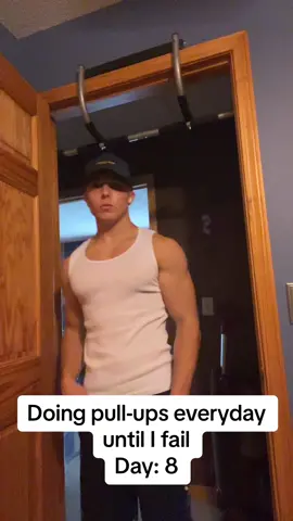 DAY EIGHT #gym #GymTok #muscle #bodybuilding #muscles #weightlifting #calisthenics #based 