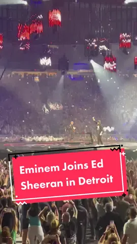 Eminem joins Ed Sheeran on stage at Ford Field in Detroit for “Lose Yourself” #eminem #edsheeran #subtracttour #detroit #michigan 