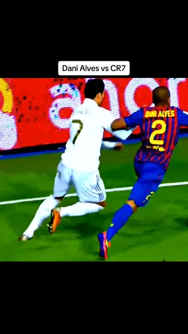 El mejor lateral derecho de esta época, fue un gran placer haber disfrutado de su fútbol #jogabonito #fcbarcelona #realmadrid #danialves #footballvideo #futbol #futebol 