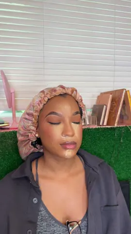 Lets get into this glam ! #atlmua #muaatl #jonesboromua #fayettevillega #claytoncounty #atlmakeupclass 