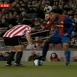 Ronaldinho owns Bilbao💀🇧🇷#football #edit #ronaldinho #skills #barcelona #fyp #viral 