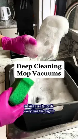 I know a lot of people insist that you don’t have to deep clean mop vacuums if they have the self-cleaning feature but this is definitely something that is necessary to do or overtime your machine will smell and start to grow mold and bacteria 🧼 #CleanTok #cleaninghacks #cleaningtips 