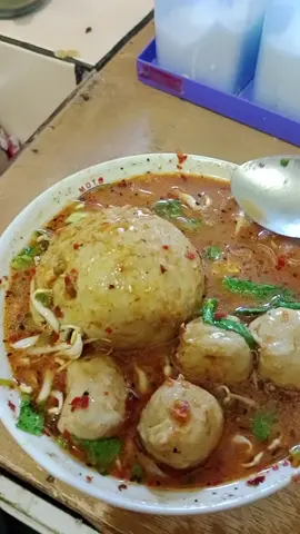 assalamu'alaikum 😘🥰 jangan lupakan jajan baso bestiiie 😅😋👌👌