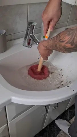 Welcome to the beginning of Just Dad Things #draincleaning #plunger #justdadthings