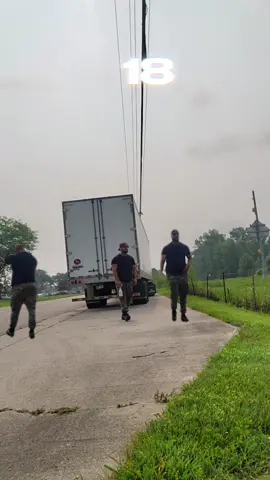 #CapCut  #trucker #truckersoftiktok  #steps  #18wheeler  #truckers 