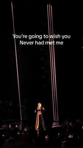 Adele shouts at crowd during Rolling in the Deep!! #weekendswithadele #adele30 #adelefans #adele #adelechallenge 