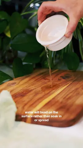 I do this weekly! Save your cutting board! Whip that oil out and get to it!  #homemaker #homemaking #chef #cuttingboard #cuttingboardcare #kitchenmaintenance #weeklychore #homemadefood #cleankitchen #fyp #foryourpage #coconutoil #healthyliving #kitchentools 