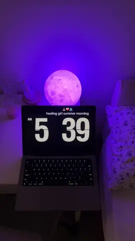 focus on what you can control, let the rest go. #5ammorning #morninginmylifevlog #summermorningroutine 
