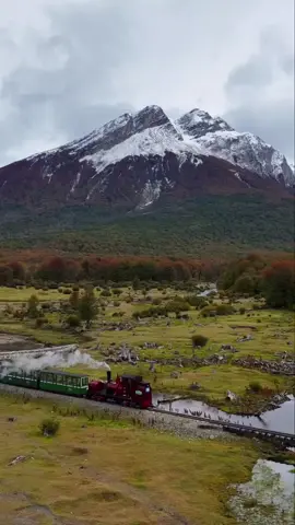 El tren del fin del mundo 🚂🏔️ 📍 Ushuaia  📽️ luissicappelletti #patagoniaargentina #traveltiktok #ushuaia #visitargentina #travel #turismoargentina 