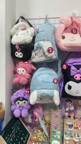 New bags arrived🤩🤩🤩!!! Lose no time, come to my livestream and pick your favorites 😎#sanrio #sanriogirl #kuromi #melody #cinnamonroll #hellokitty #foryou 