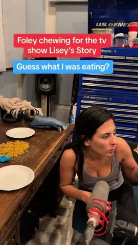 Foley chewing for the tv show Lisey’s Story #reelfoleysound #foley #foleyartist #asmr #fyp #postproduction #lovemyjob #bts #audio #sound #chewing #mukbang  #guesswhatiameating #spititout