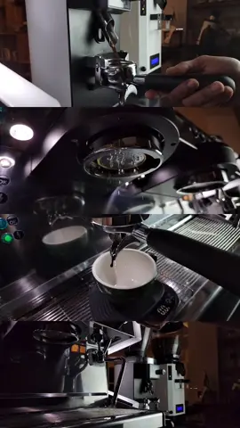 Kopi yang nikmat diminum biasanya dinikmati proses pembuatannya. #cinematic #fyp #depokkuliner #cafe #coffeeshopdepok #specialtycoffee #espresso #espressomachine #mahlkonig #coffee 