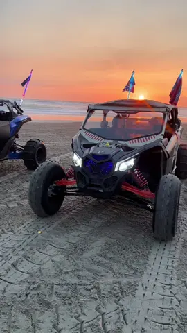 Que agusticidad 🔥💯  • • • #rutas #offroad #fyp #viral #explore #reels #capcut #canam #x3 #rzr #belico #corridos #sunset 