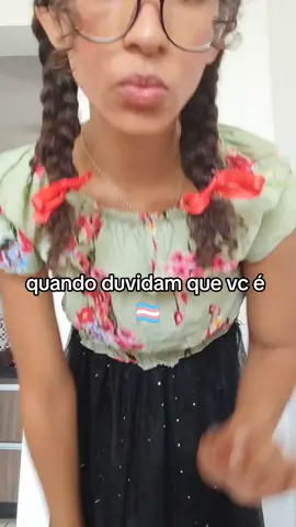 deve ser isso que esperam que eu faça . . . . #trans #transition #saojoao #trancasboxbraids #ideiasdelook #travesti #bixa #mulhereslindasdobrasil #transbrasileira #mulhertrans #ideologiadegenero #ideologiadegeneronao #familia #radfem 