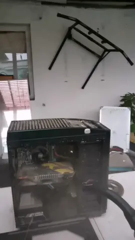 Respuesta a @music_lucho #pc #pcgamer #pcstremer #pctiktok #computador #limpiar 