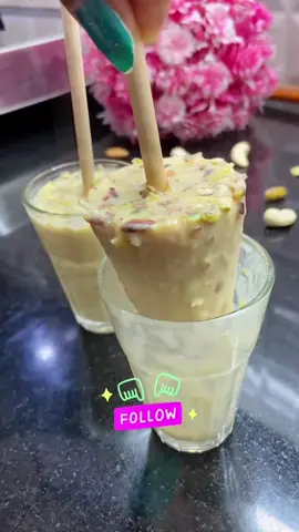 ✨𝑫𝑹𝒀 𝑭𝑹𝑼𝑰𝑻 𝑴𝑨𝑳𝑨𝑰 𝑲𝑼𝑳𝑭𝑰✨  Only two ingredients…..🤌🏻 Ingredients: 1/2 Cup Condensed Milk 2 Cup Boiled Milk Dry fruits (as per choice) 🌟Note: • Cool the kulfi mixture before tranferring in to mould • If kulfi is not coming out to the mould, then place the mould/glass in the normal water for a while, it will demould easily Credit: your.urbandreamer #homecooking #homemade #thatfoodiegirl #thatfoodieegirl #kulfi #malaikulfi #kulfirecipe #dryfruitkulfi #kulfilover #homemadekulfi #homemadekulfirecipe #kesarpistakulfi #icecream #icecreamrecipe #icecreamlover #homemadeicecream #EasyRecipe #easyicecreamrecipe #2ingredientsrecipe #icecreamtiktok #2ingredienticecream #icecreamtok #2ingredientsdessert #beattheheat #summervibes #summerrecipes #cookingtiktok #cookingtok #foodtiktok #FoodTok #foodvideo #FoodLover #foodiegirl #Foodie #FoodieTokPH #foodietiktok #foodietok #foodiesoftiktok #foodiesbelike 