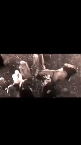 يا أماه عظم الله لك الأجر بي ابا عبدالله الحسين🥺💔. #هيلين_حرب #المصممةحربية #المصممةحربيةللمنية #مخلد#تيم_الأسطورة_ #مرتضى_الملك🤍❤️ 