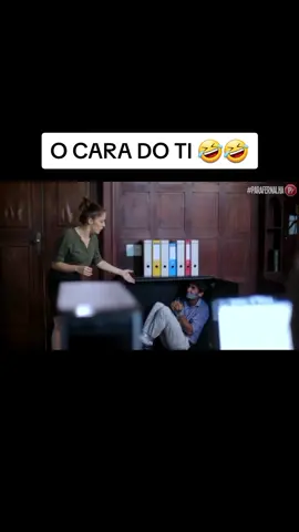 Meu computador só funciona com o Fernando perto #tiktok #tiktokemcasa #fy #foryou #ti #tecnologiadainformação #viraltiktok #viral #portadosfundosoficial 