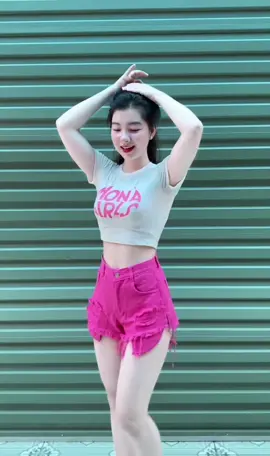 Bộ đồ cute hột me quá 😜