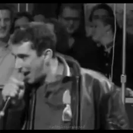 #DAMONALBARN || he’s so me😛 || #blurband #BLUR #damonalbarnedit 