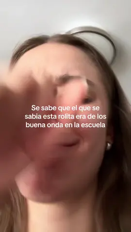 Para que estudiar para el examen si podia aprenderme letras de canciones 🫠