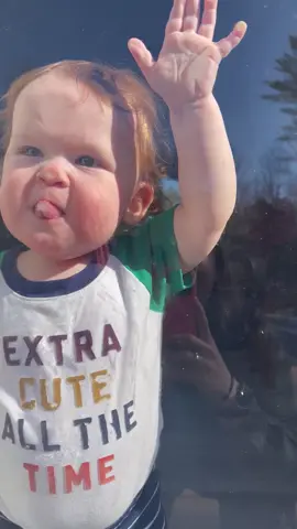 LOL #baby #cutebaby #funnybaby #lovebabies #babies #funnymoment #babyclean #babyhousework