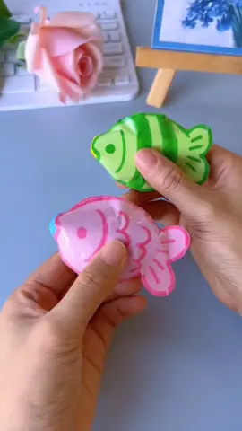 Summer vacation is free, come and make fun little fish spitting bubbles with your children,#parent child handmade #educational toys #keep children away from phone phones  #creative #kindergarten #homemade #handcrafts #kids #kidsart #fun #interesting #parentchild #crafting 